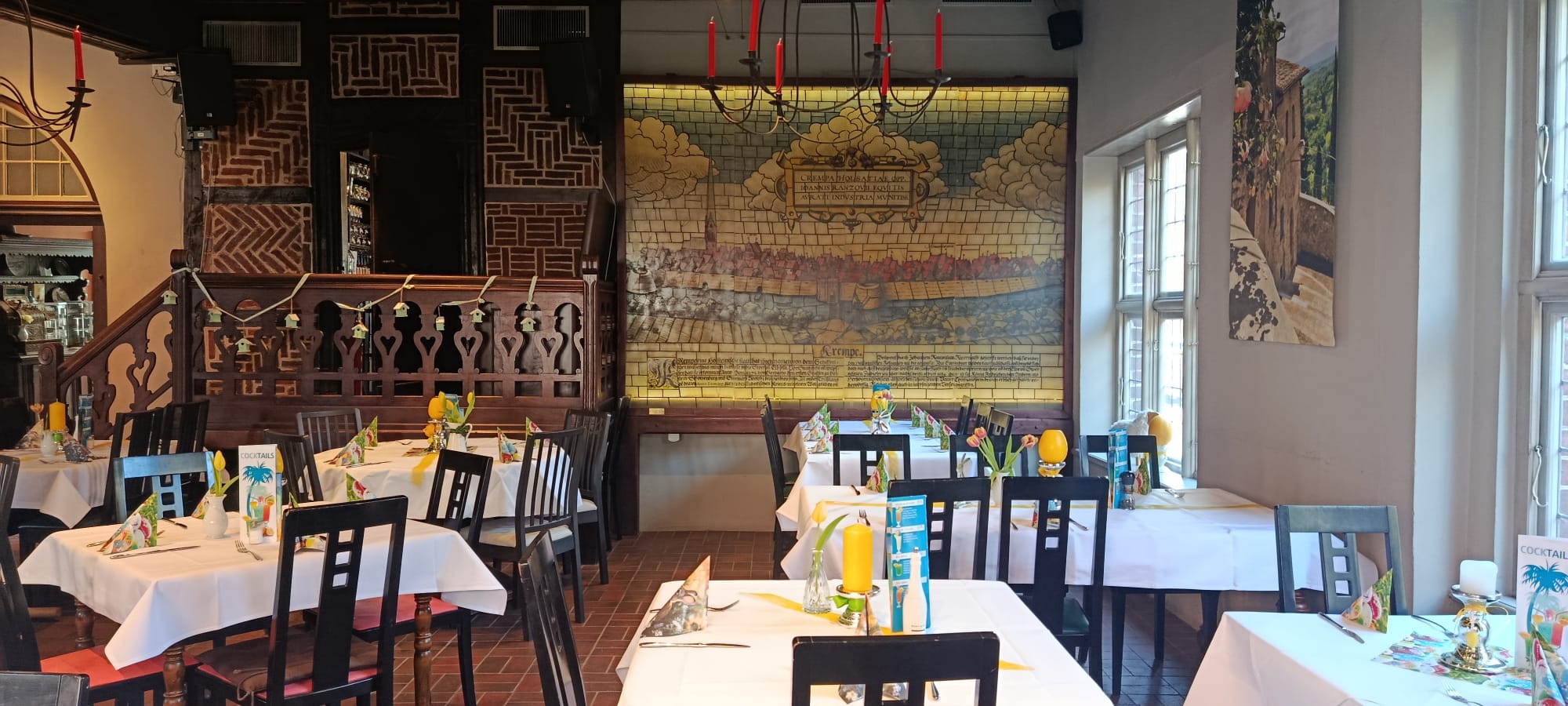 Ratssaal mit Mosaik